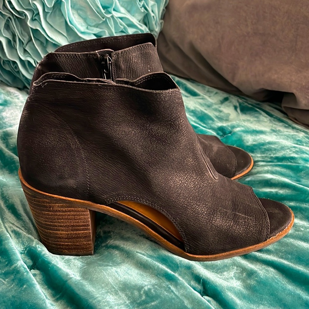 Lucky Brand Peek a boo Boots/ Heels